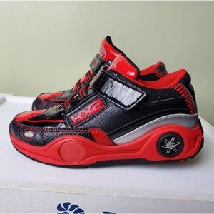 Heelys 7903 skate sneaker car size 2 youth boys red black shoe